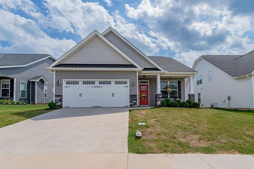Home Off of Hwy 101 Greer, Convenient to BMW and Airport! Newly Installed EV Charger! – photo 1