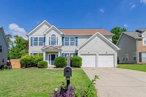 Beautiful Home in Greenville Off Hwy 14, Community Pool – photo 1