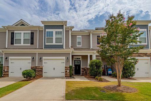 Townhome in Popular Sudduth Farms in Greer, Riverside Schools – photo 1