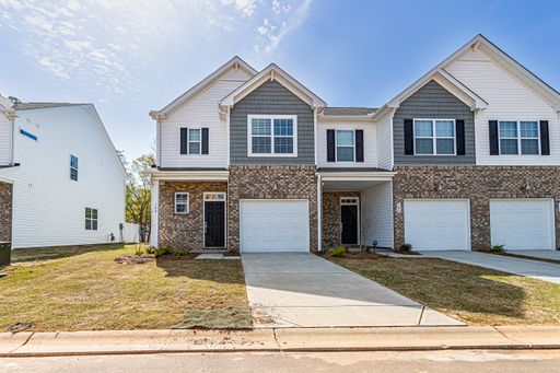 Price Improvement! END UNIT Townhome in Simpsonville, Convenient to Everything! – photo 1