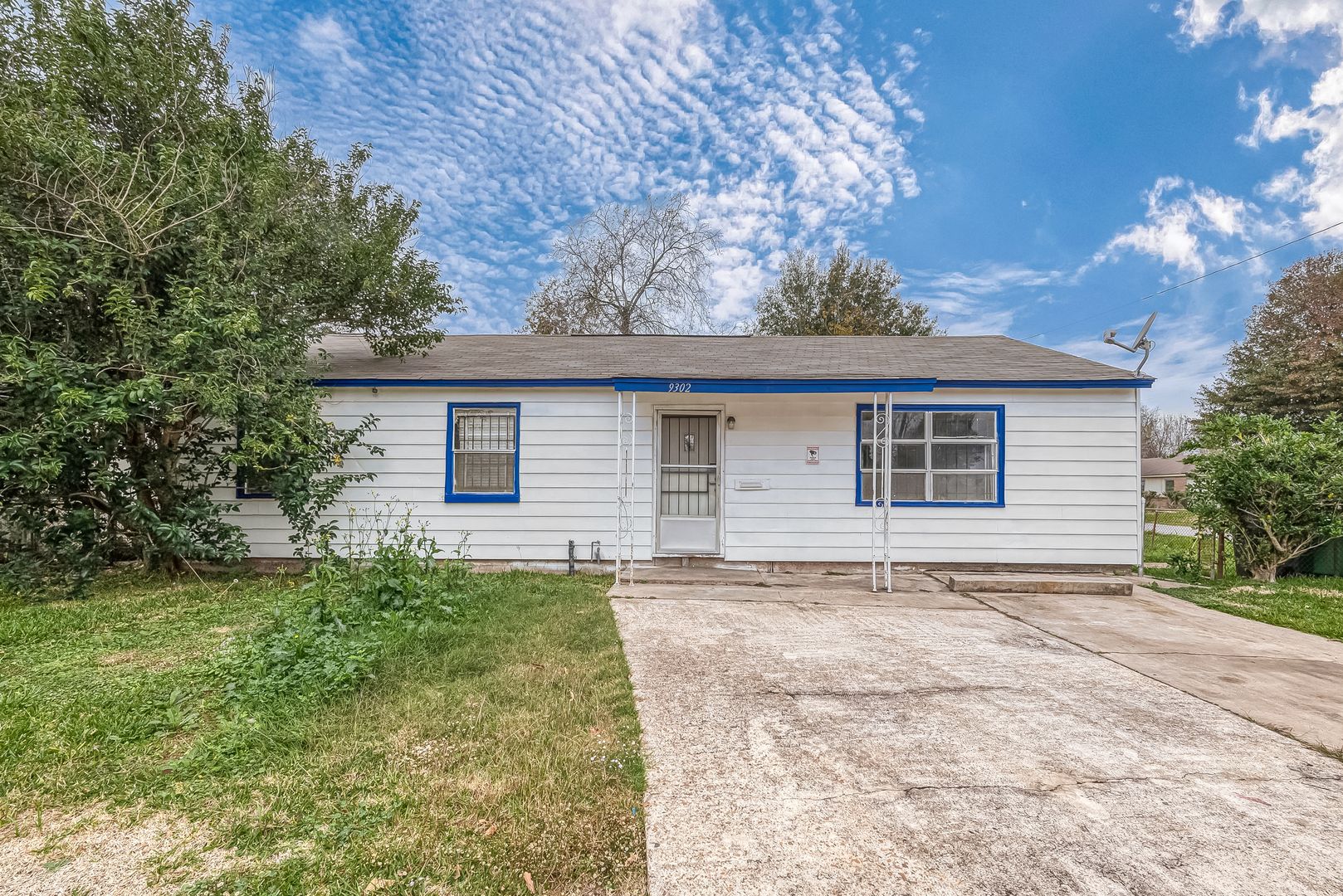 Houston House: 9302 Fairland Dr.