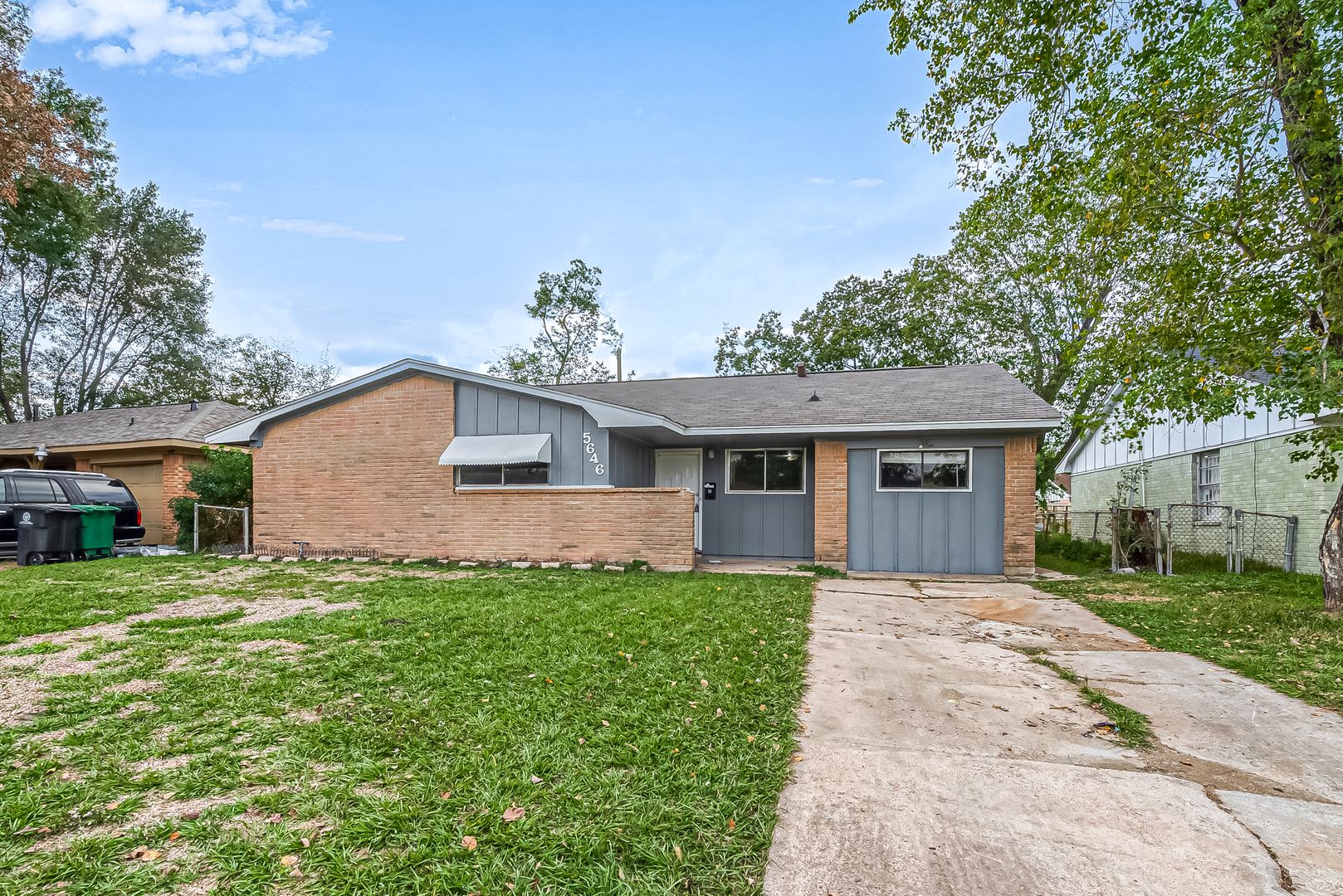 Houston House: 5646 Cedarburg Dr.