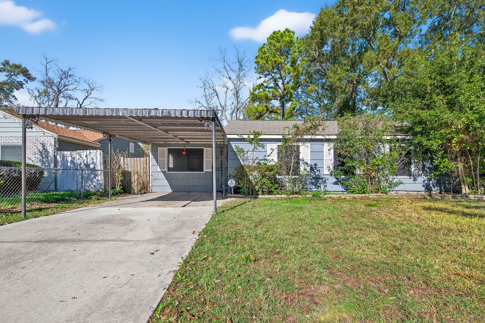 Houston House: 6127 Beldart St.