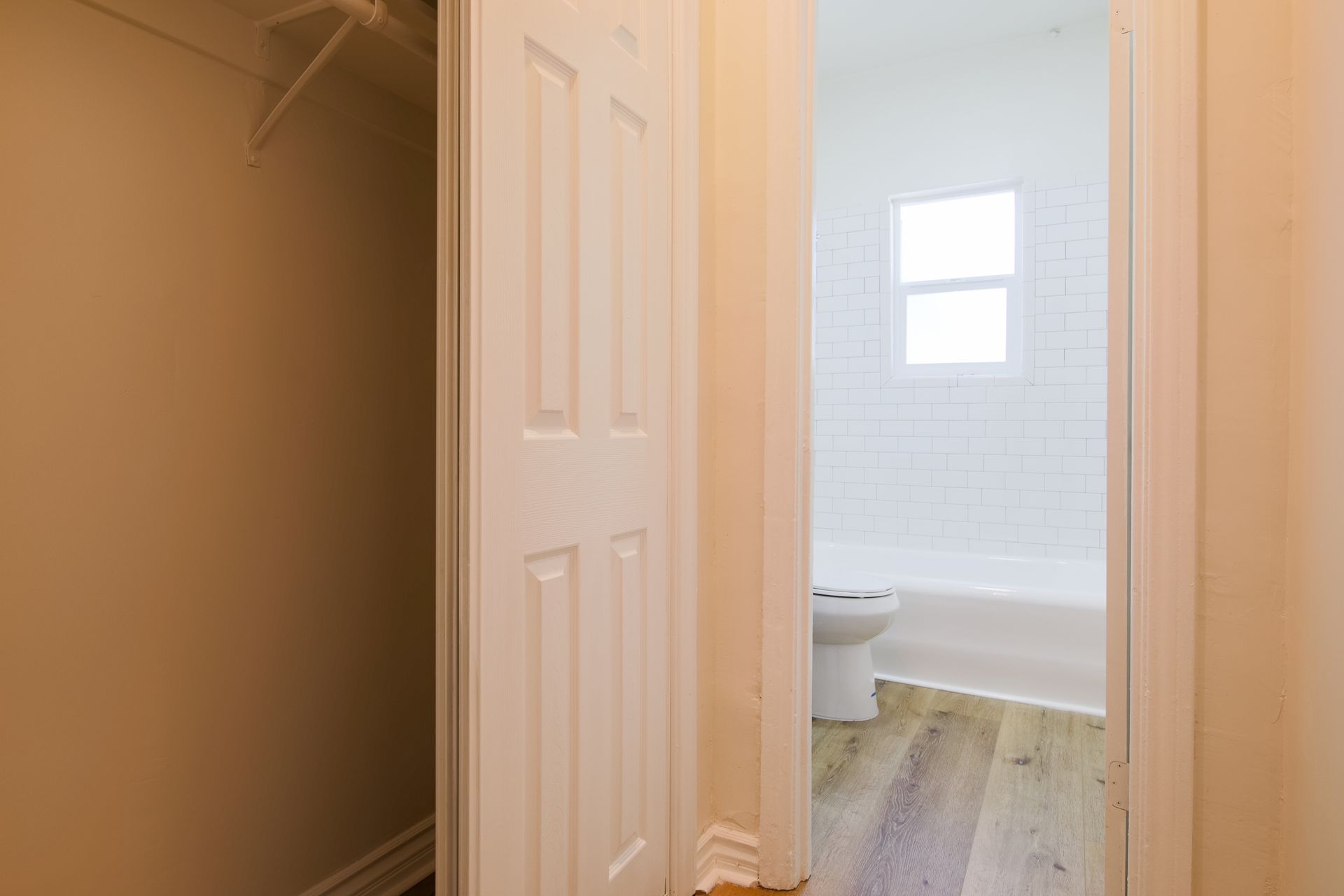 Los Angeles Apartment: 516 N Harvard Blvd.