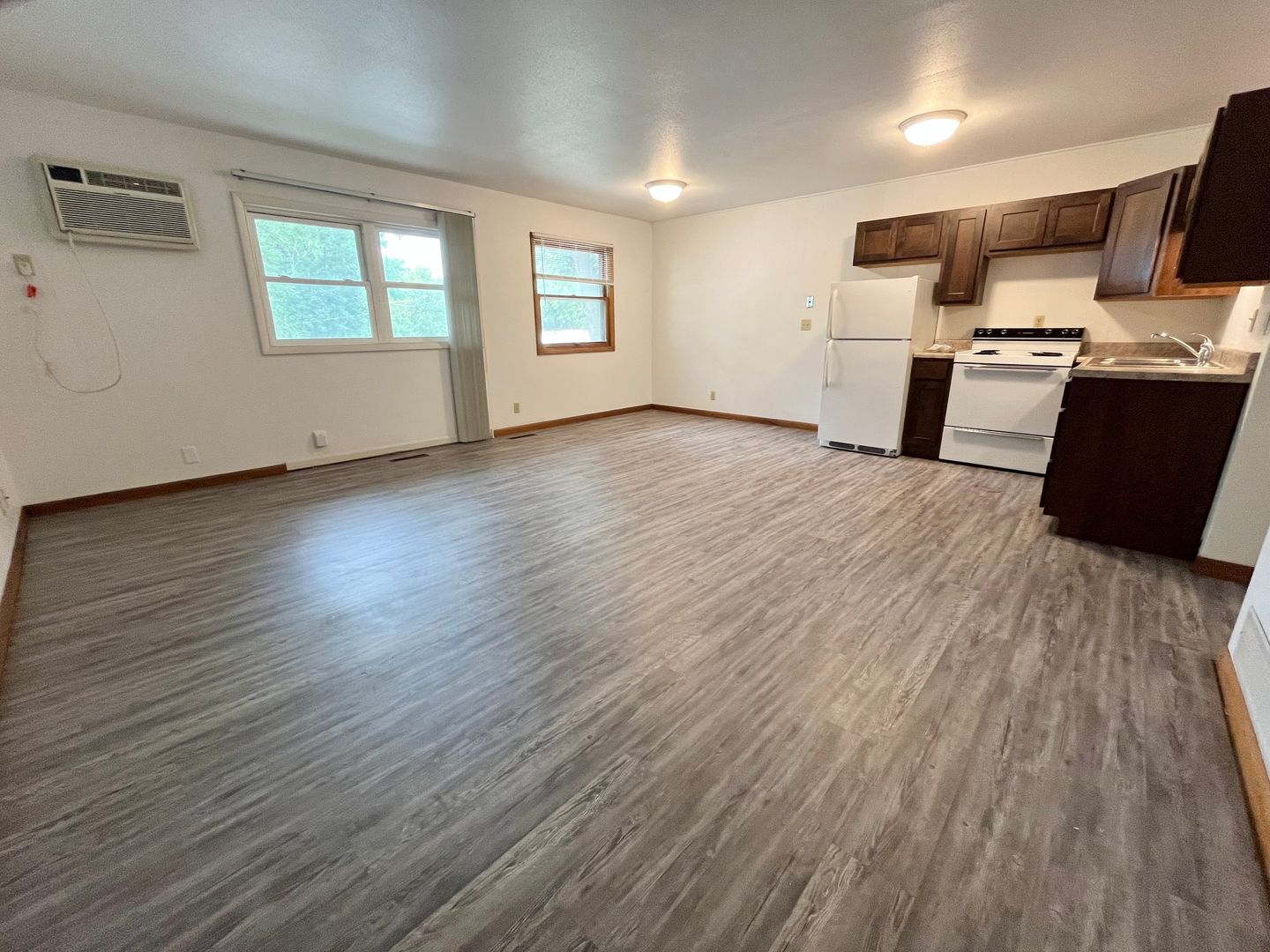 Sioux Falls Apartment: 2308 S. Duluth Ave