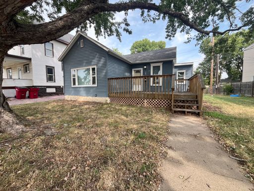 2 Bed/1 Bath Single Family Home for Rent near Downtown!! – photo 1