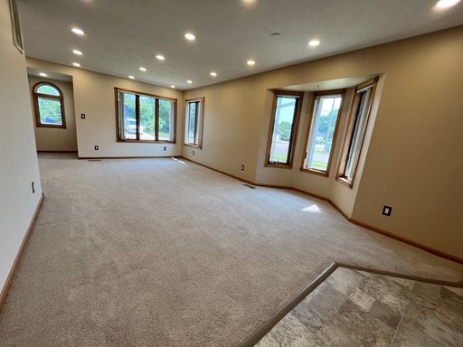 2 Bed/1 Bath Ground Floor Twinhome in Lennox!