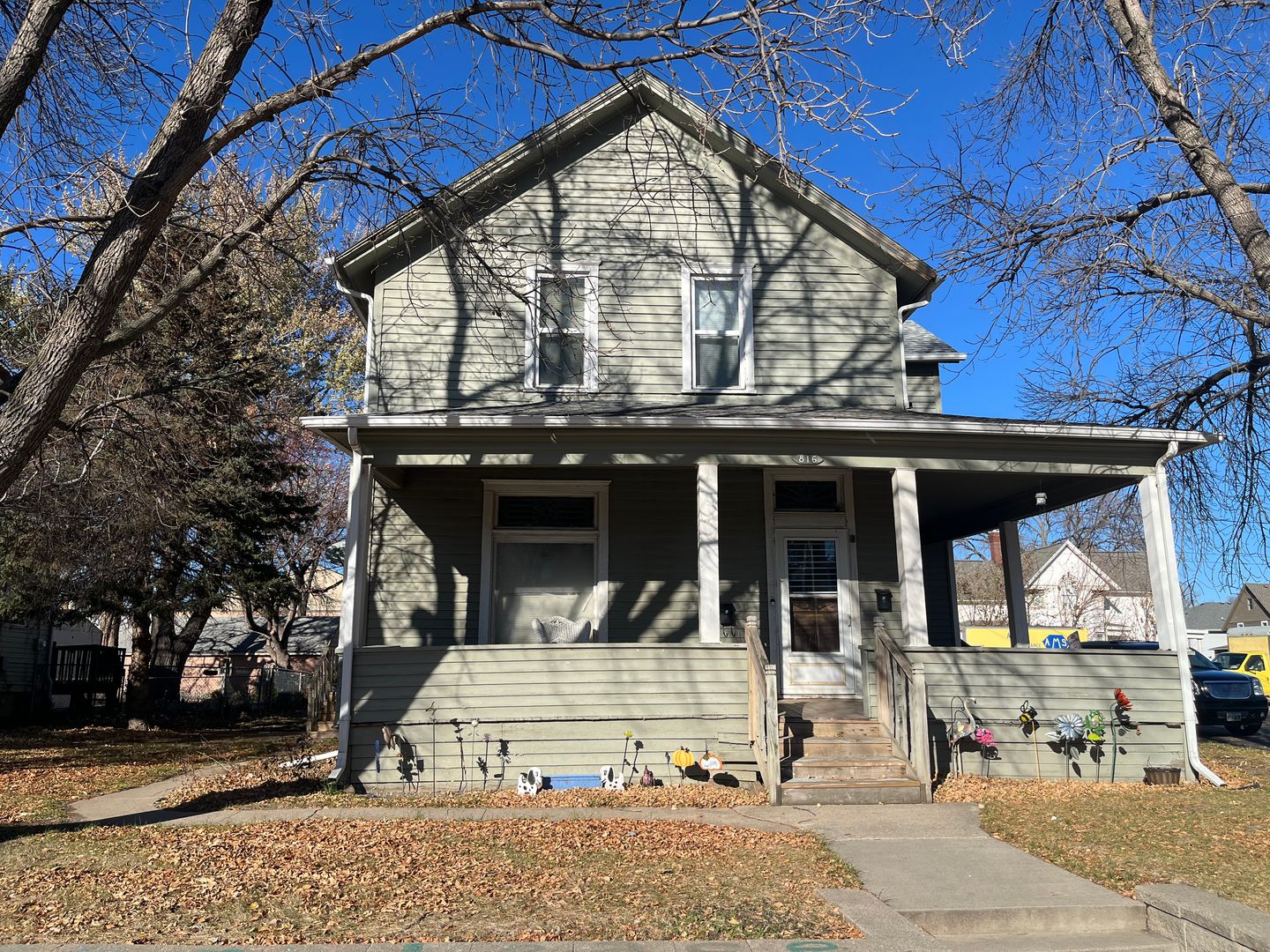 Sioux Falls Apartment: 816 W 11th St.