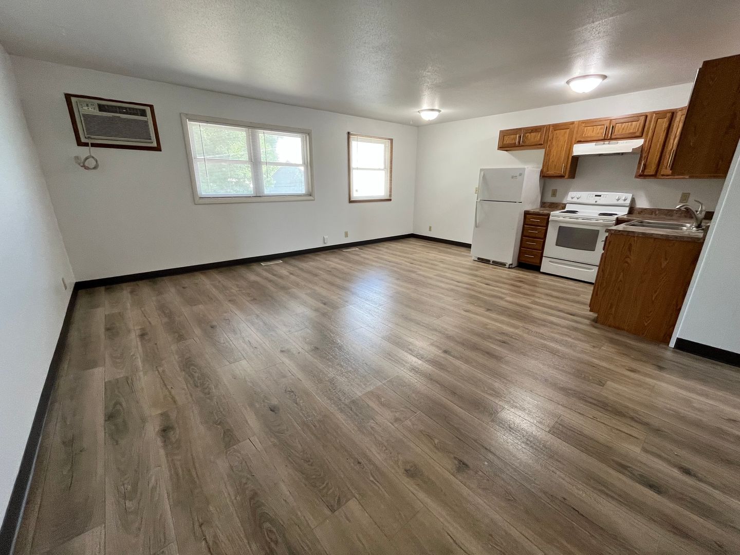 Sioux Falls Apartment: 2332 S. Duluth Ave