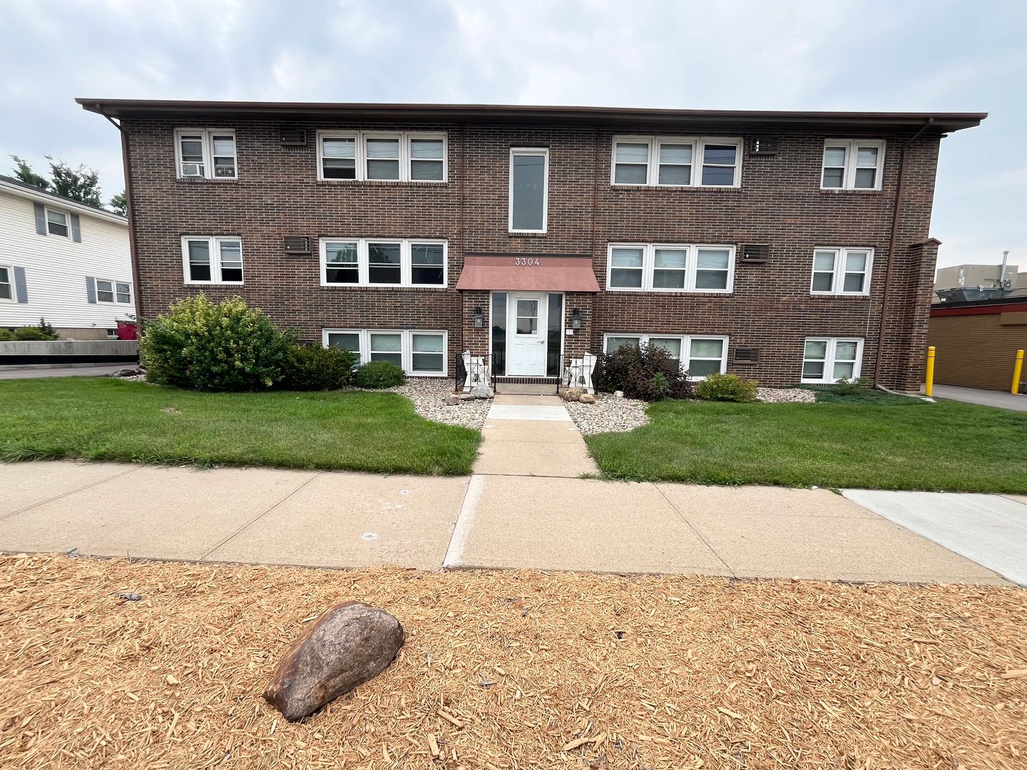 Sioux Falls Apartment: 3304 S Kiwanis Ave