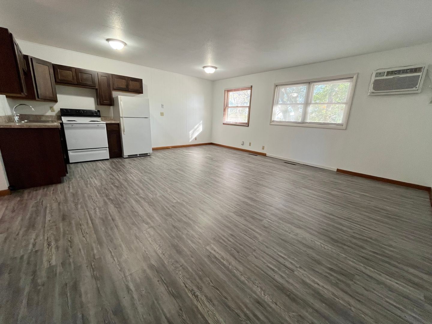 Sioux Falls Apartment: 2308 S. Duluth Ave