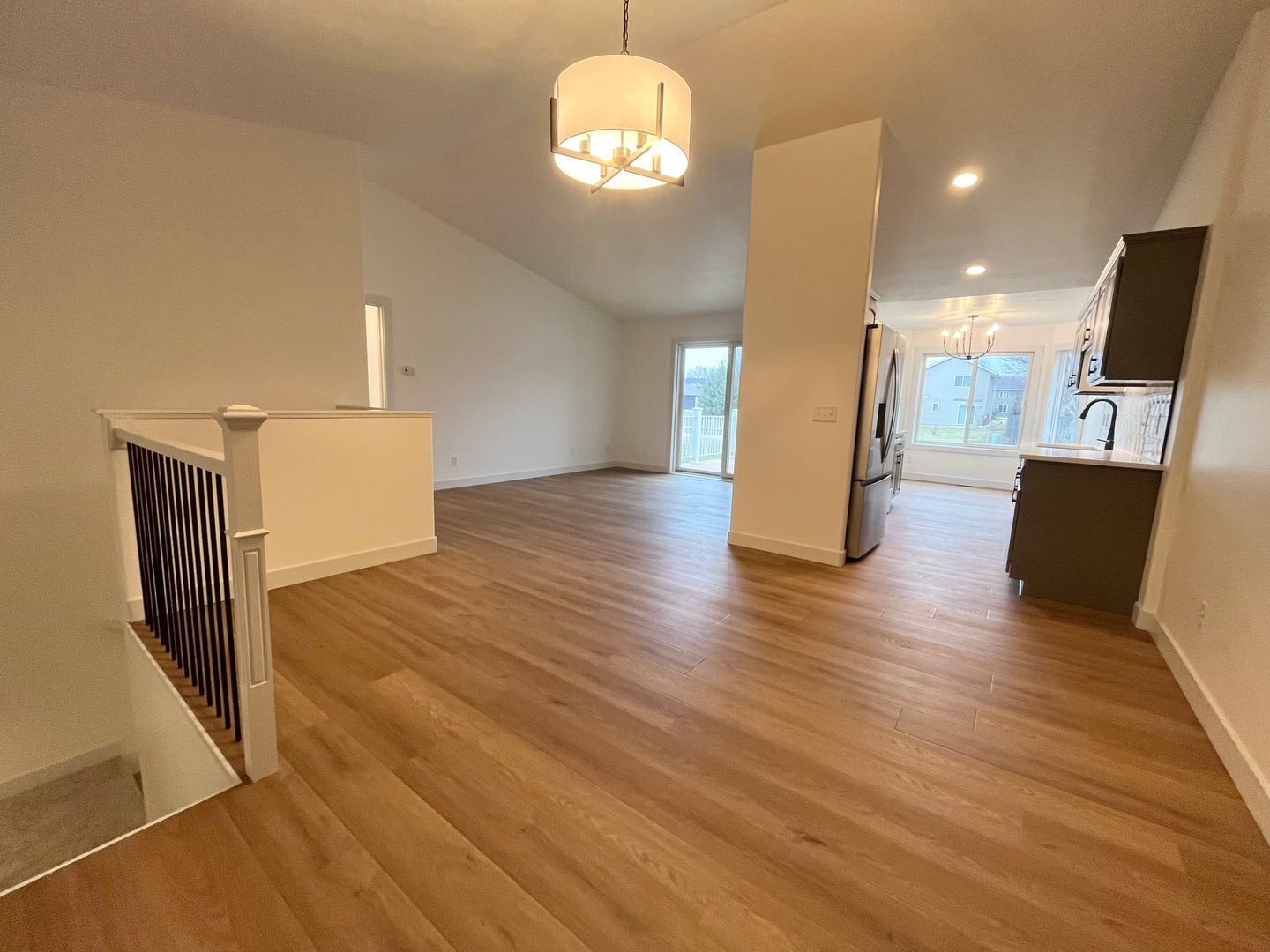 Brandon Townhome: 2504 E Augusta St