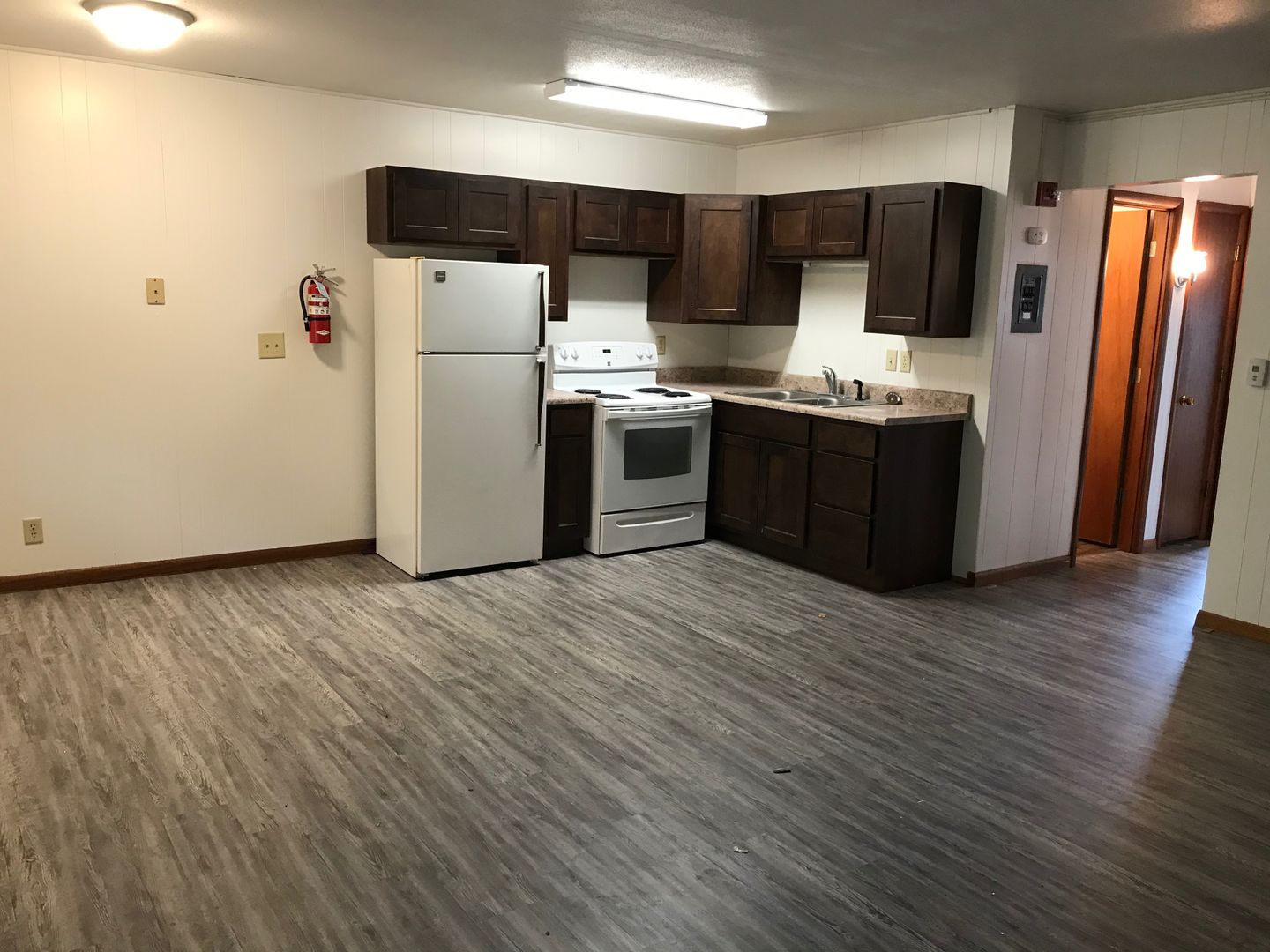 Sioux Falls Apartment: 2332 S. Duluth Ave