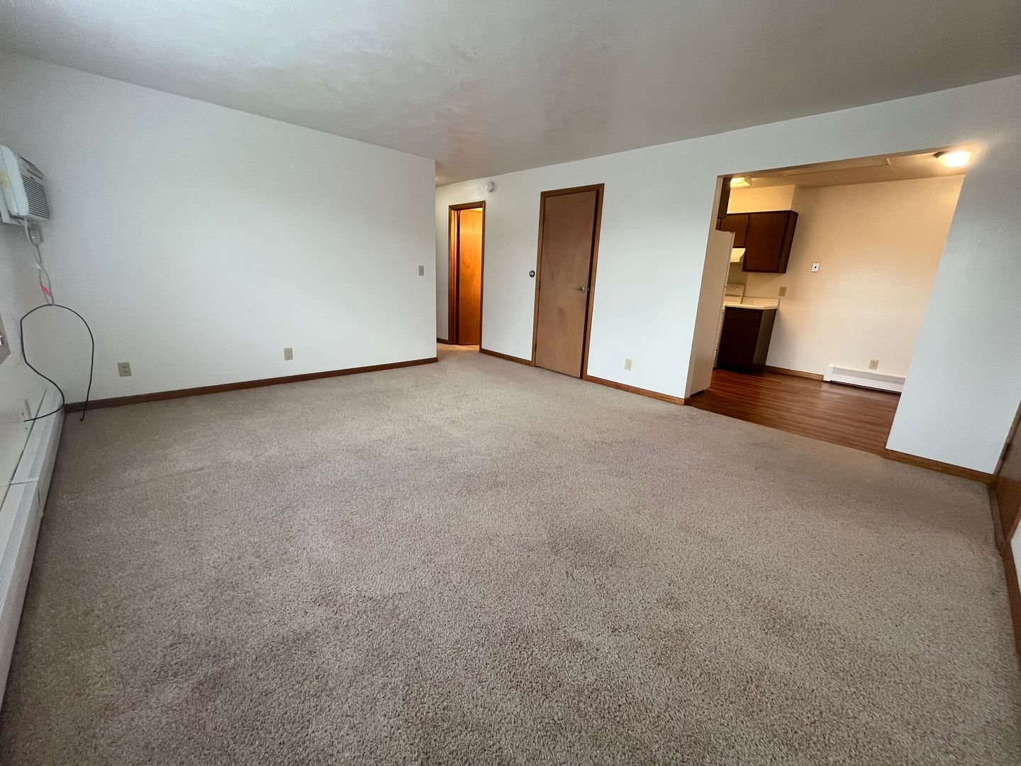 Sioux Falls Apartment: 3505 S Hawthorne Ave