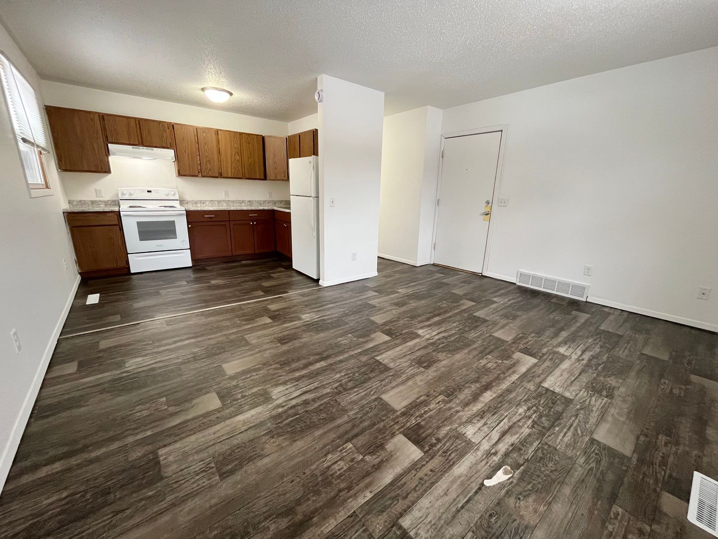 Sioux Falls Apartment: 312 N Spring Ave