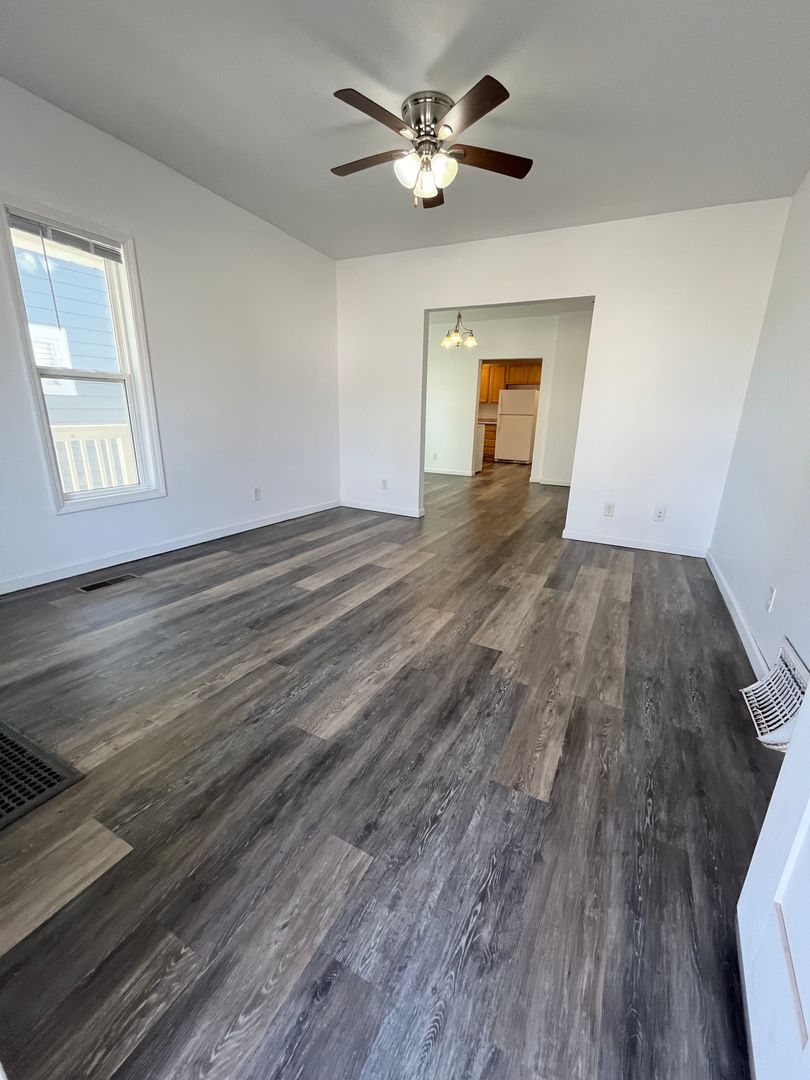 Sioux Falls Apartment: 815 W 11th St