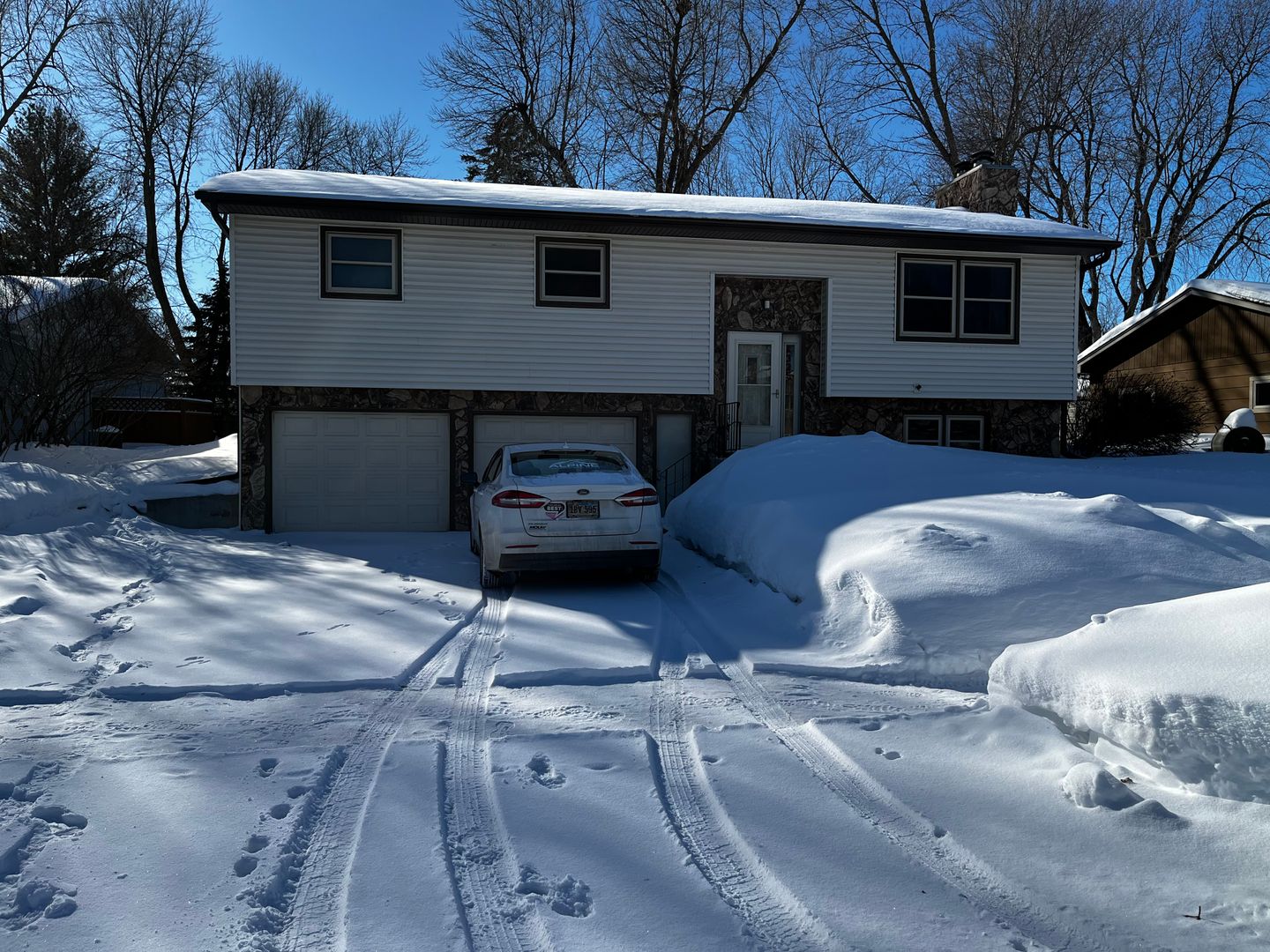 Sioux Falls House: 4325 S. Ash Grove