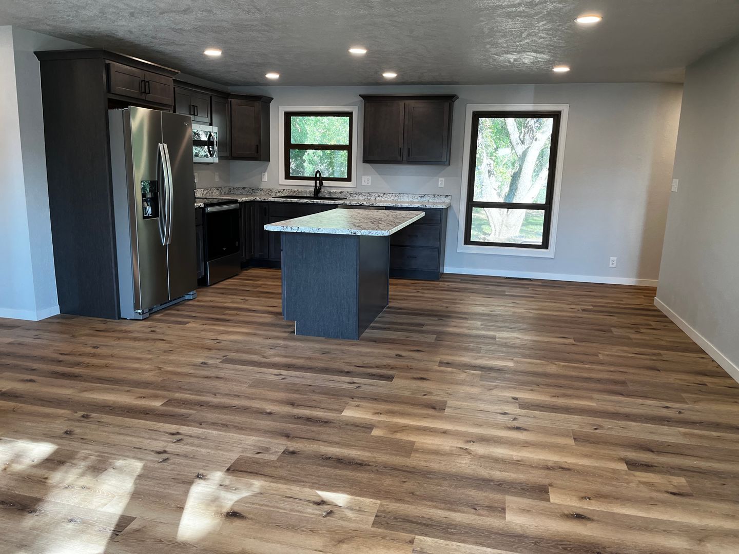 Brandon House: 2204 E Sylvan Cir