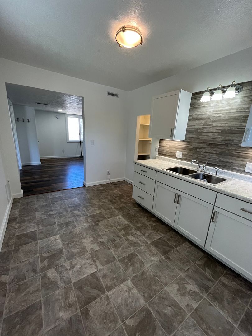 Sioux Falls Condo: 616 S. Duluth Ave - 2