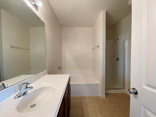 408 Farmer Ln, Jarrell, TX 76537