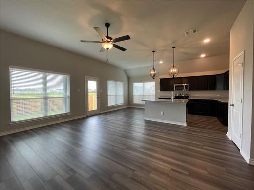 806 Hollyhock Dr, Temple, TX 76502