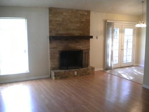 1305 A Glenda Drive , Round Rock, TX 78681