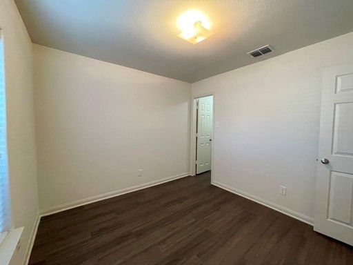 113 Robertson Lane, Jarrell, TX 76537