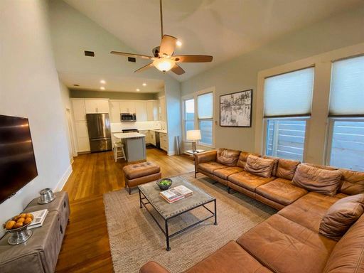 521 E Live Oak St, Unit A, Austin, TX 78704