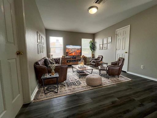13120 Dearbonne Dr, Del Valle, TX 78617
