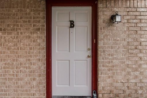 2611B Ektom Drive , Austin, TX 78745