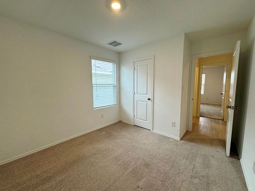 109 Little Sparklers Lp, Hutto, TX 78634