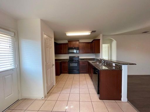 113 Robertson Lane, Jarrell, TX 76537