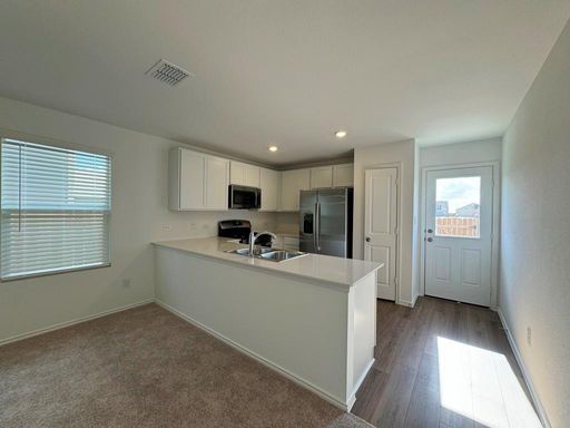 184 Chapel Beck Dr, Kyle, TX 78640