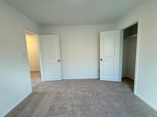 184 Chapel Beck Dr, Kyle, TX 78640