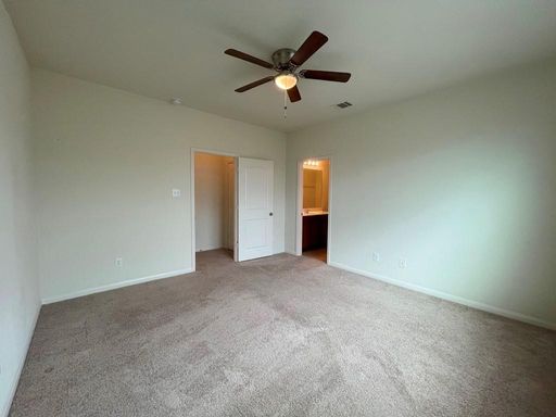 408 Farmer Ln, Jarrell, TX 76537