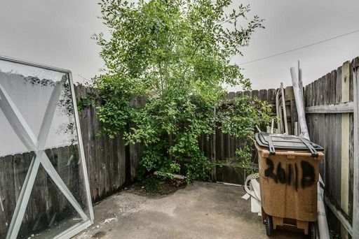 2611B Ektom Drive , Austin, TX 78745