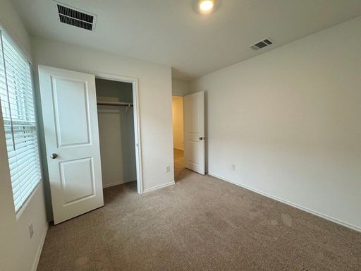 109 Little Sparklers Lp, Hutto, TX 78634