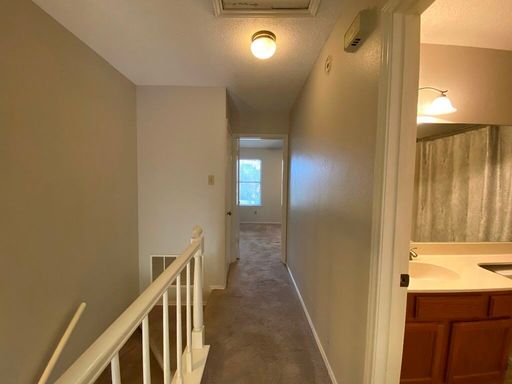 12325 Los indios Trl, Austin, TX 78729-7661