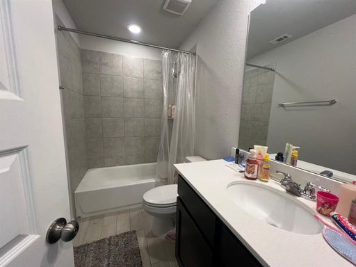 124 Old Stagecoach Rd, Jarrell, TX 76537