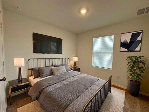 109 Little Sparklers Lp, Hutto, TX 78634