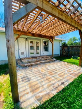 13000 Pollard Dr, Austin, TX 78727-7021