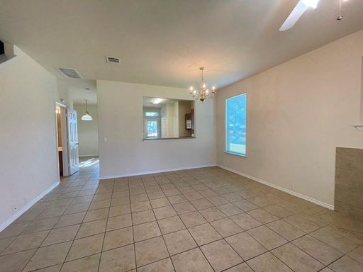 251 B Utterback, Kyle, TX 78640