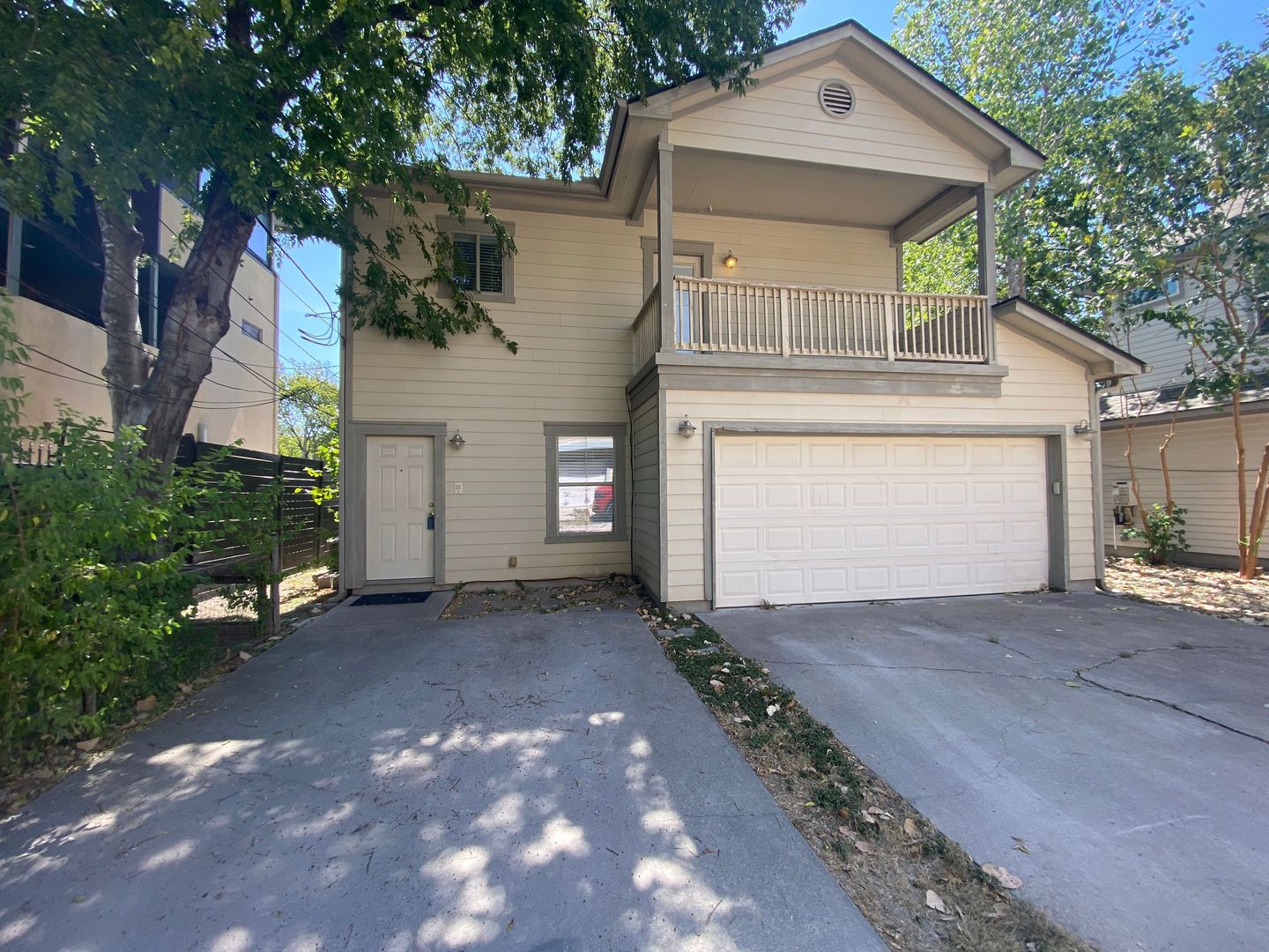 Austin House: 5502B Evans Ave.