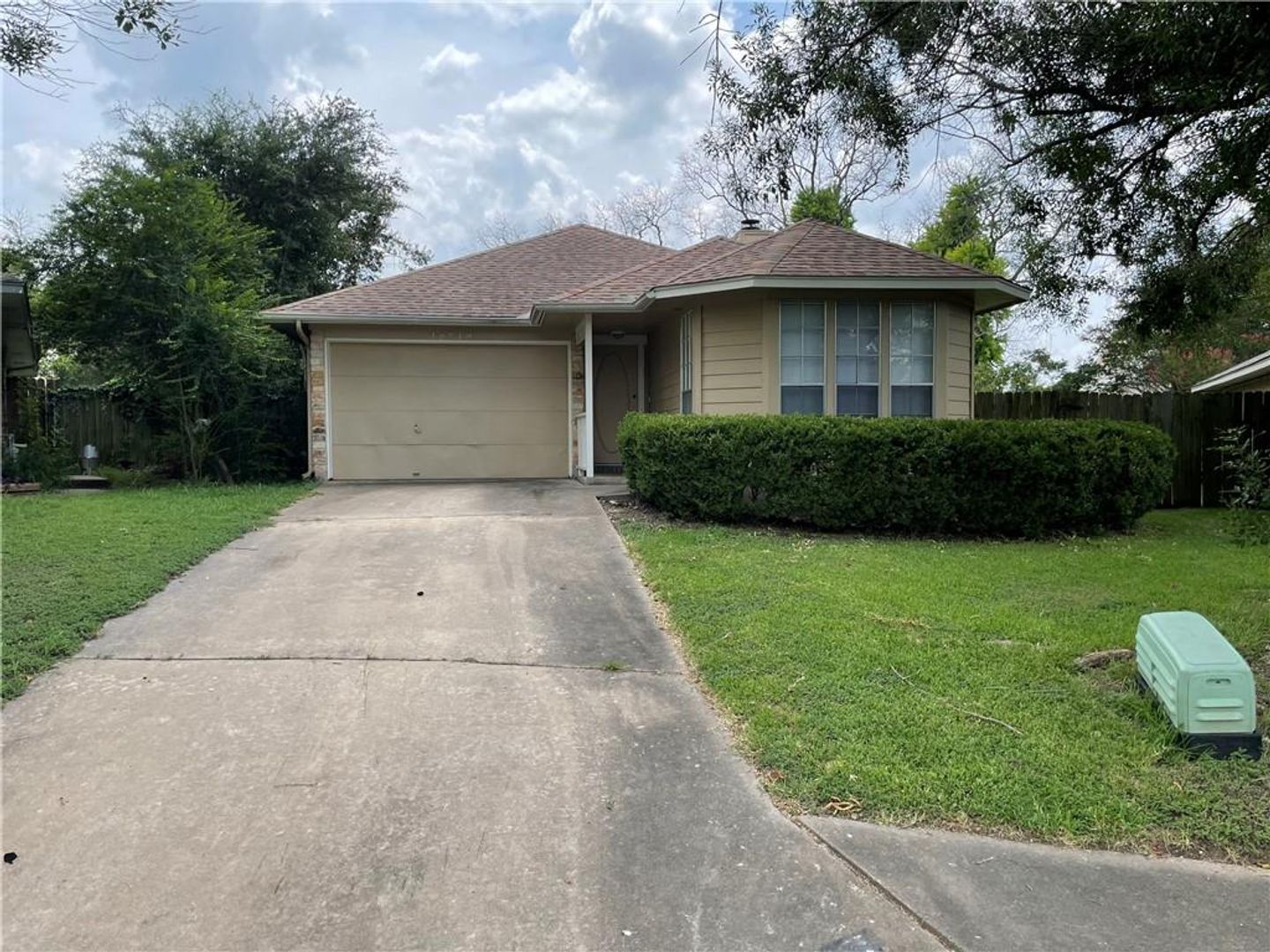 Austin House: 16719 Whitebrush Loop