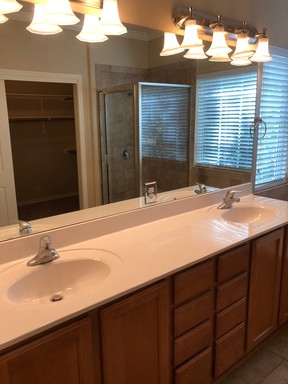 504A West North Loop Blvd., Austin, TX 78751