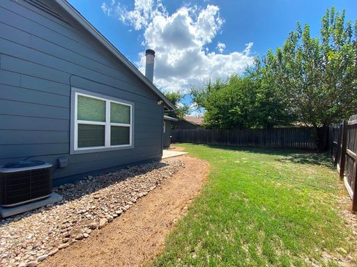 3411B Lynridge Drive , Austin, TX 78723