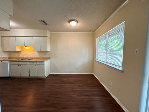 5905 Burrough Dr., Austin, TX 78745