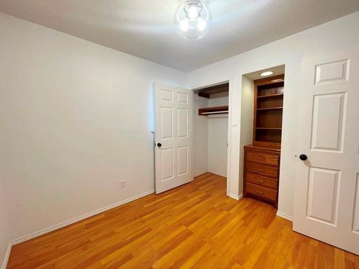 300 El Paso St, Austin, TX 78704
