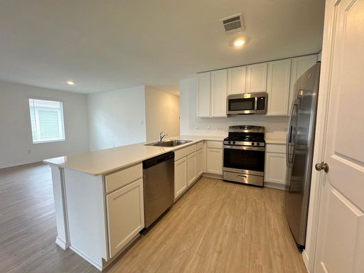 109 Little Sparklers Lp, Hutto, TX 78634