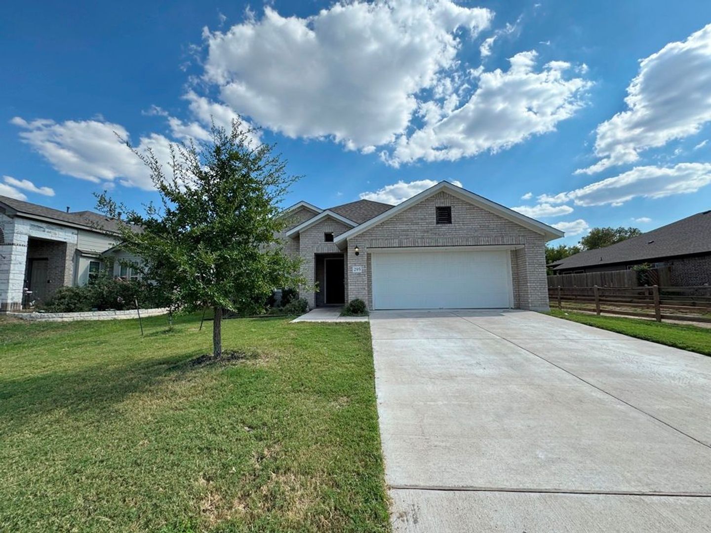 Bastrop House: 295 Rimrock Ct